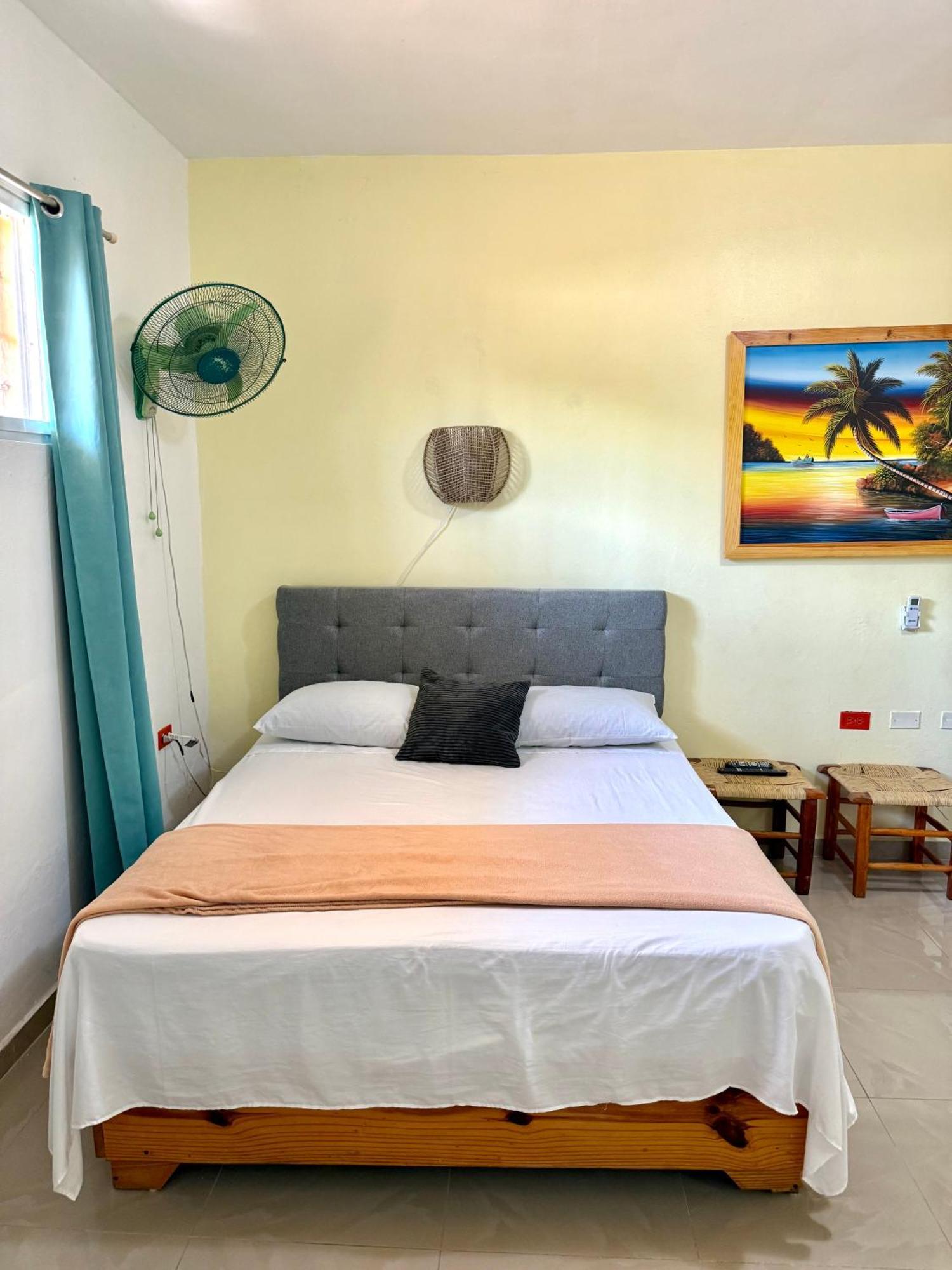 Hotel Al Mare Barahona Exteriör bild